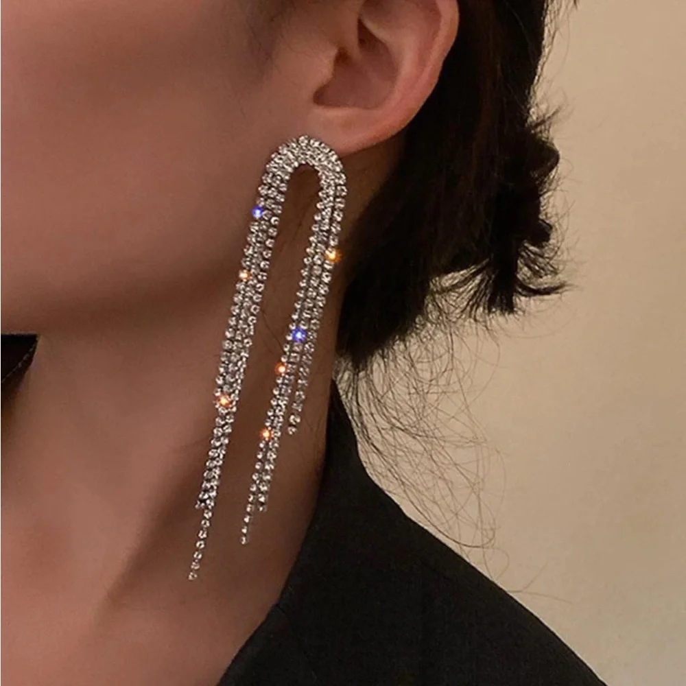DIAMANTÉ WATERFALL DROP EARRING - Picture 3 of 4